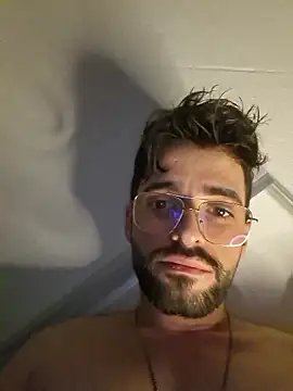 Snapshot of young_swisscouple chatting on 01.18.26 young swisscouple online show from 01.18.26