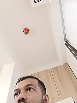 VJ17 online show from 11.01.25