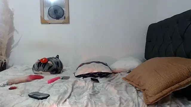 Snapshot of Angeliicaxx chatting on 06.02.26 Angeliicaxx online show from 06.02.26