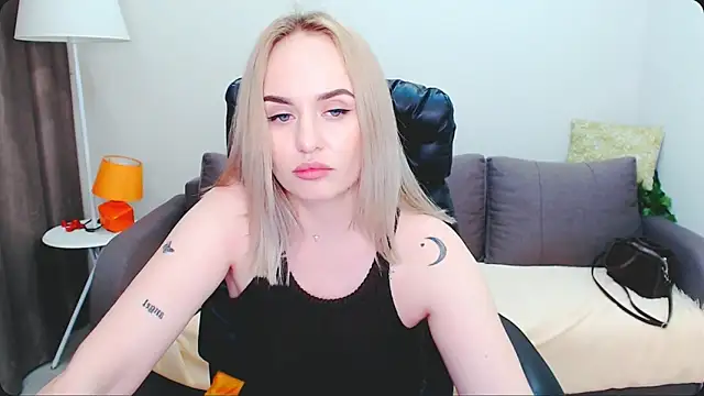 LiluMoon   online show from 04.30.26