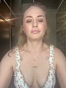LiluMoon   online show from 05.10.26