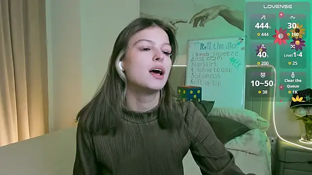 Lisa Blossom online show from 11.21.25