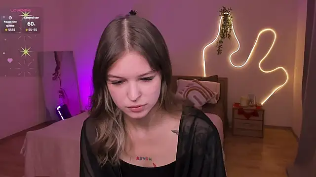 Lisa Blossom online show from 05.07.26