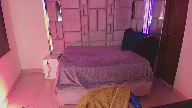  Emily rosee  online show from 01.12.26