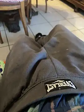 Snapshot of piacentino69 chatting on 10.11.25 piacentino69 online show from 10.11.25