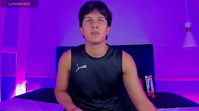 Leo Savage  online show from 11.02.25