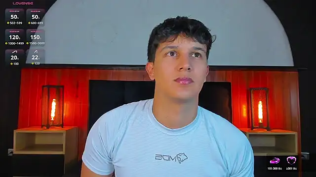 Snapshot of Leo_Savage_ chatting on 07.15.26 Leo Savage online show from 07.15.26