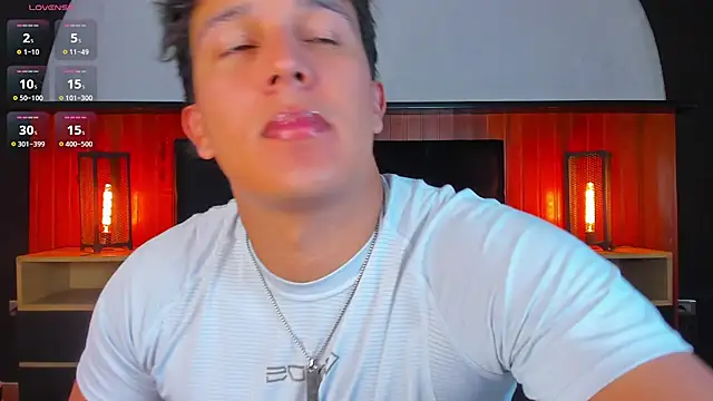 Snapshot of Leo_Savage_ chatting on 07.17.26 Leo Savage online show from 07.17.26