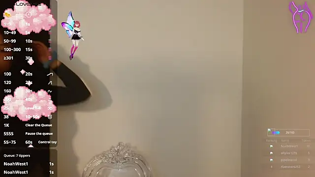 Snapshot of shelbygp chatting on 09.18.25 shelbygp online show from 09.18.25