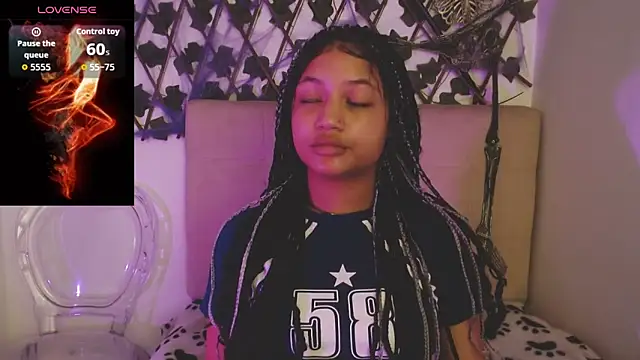 Snapshot of shelbygp chatting on 10.20.25 shelbygp online show from 10.20.25