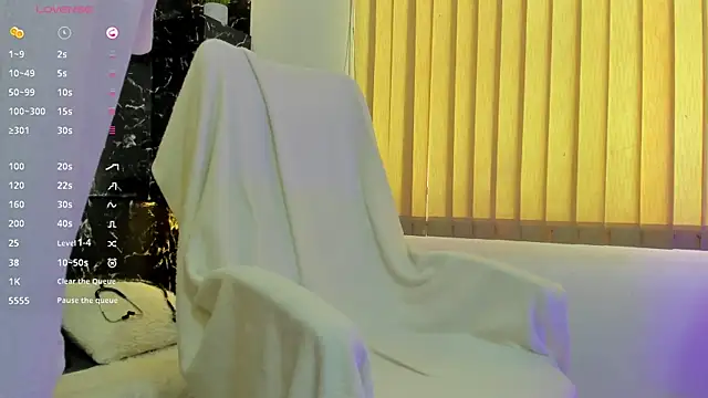 Snapshot of Alexander_ferre chatting on 09.19.25 Alexander ferre online show from 09.19.25