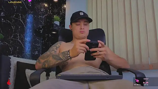 Snapshot of Alexander_ferre chatting on 01.16.26 Alexander ferre online show from 01.16.26