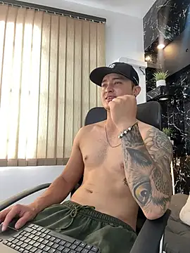 Snapshot of Alexander_ferre chatting on 07.24.26 Alexander ferre online show from 07.24.26
