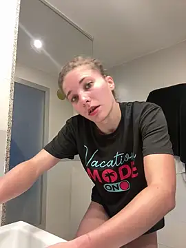 Snapshot of Throatgoat2026 chatting on 12.19.25 Throatgoat2026 online show from 12.19.25