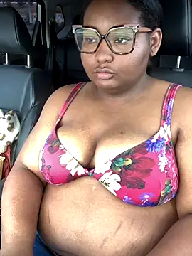 PoppyLuxe online show from 11.08.25