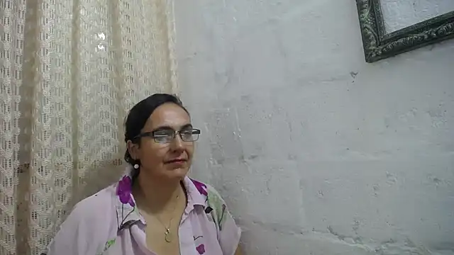 Snapshot of gabbyparker_ chatting on 02.08.26 gabbyparker online show from 02.08.26