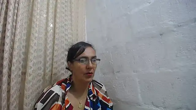 gabbyparker  online show from 04.15.26
