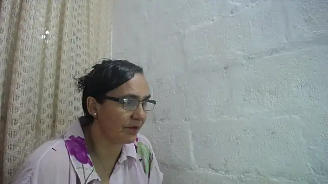 gabbyparker  online show from 04.23.26