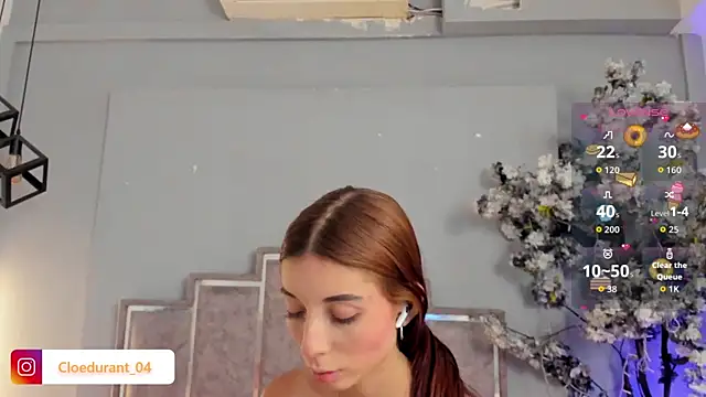 Snapshot of Cloedurant chatting on 08.08.26 Cloedurant online show from 08.08.26