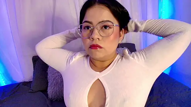 LilyRousee online show from 04.24.26