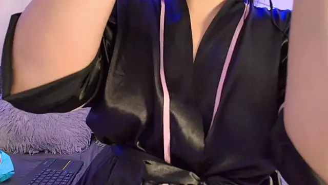 LilyRousee online show from 06.07.26