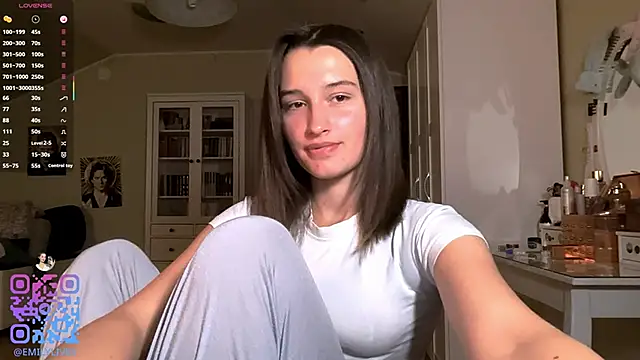 Snapshot of DarlineBrustera chatting on 02.12.26 DarlineBrustera online show from 02.12.26