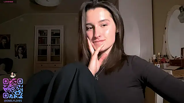 Snapshot of DarlineBrustera chatting on 03.23.26 DarlineBrustera online show from 03.23.26