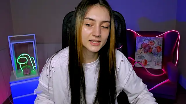 olivianorton online show from 11.04.25