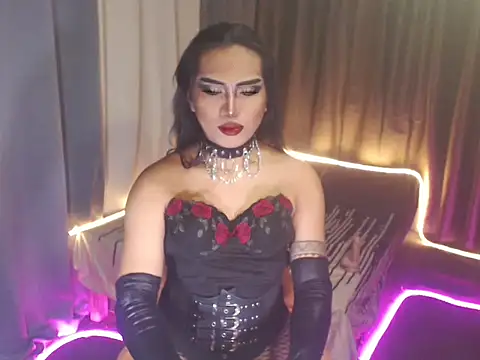 Snapshot of Hail_ur_Dominant chatting on 11.05.25 Hail ur Dominant online show from 11.05.25