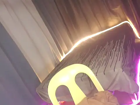 Snapshot of Hail_ur_Dominant chatting on 11.20.25 Hail ur Dominant online show from 11.20.25