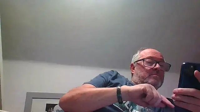 Snapshot of naughtygrandad1 chatting on 02.09.26 naughtygrandad1 online show from 02.09.26