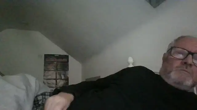 Snapshot of naughtygrandad1 chatting on 02.10.26 naughtygrandad1 online show from 02.10.26