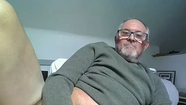 Snapshot of naughtygrandad1 chatting on 02.24.26 naughtygrandad1 online show from 02.24.26