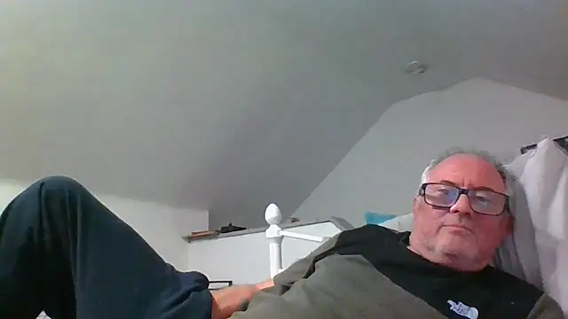 Snapshot of naughtygrandad1 chatting on 03.18.26 naughtygrandad1 online show from 03.18.26