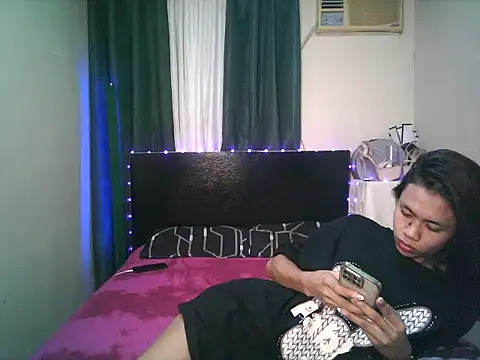 Snapshot of Sweet-shopia chatting on 10.06.25 Sweet-shopia online show from 10.06.25