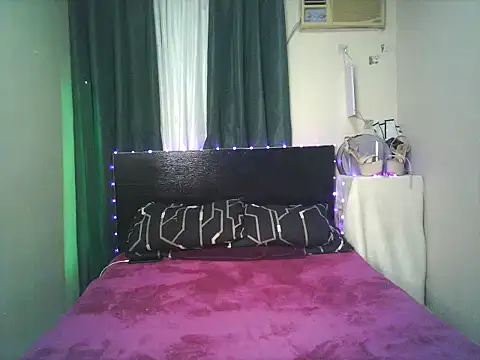 Snapshot of Sweet-shopia chatting on 10.11.25 Sweet-shopia online show from 10.11.25