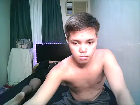 Snapshot of Sweet-shopia chatting on 11.16.25 Sweet-shopia online show from 11.16.25