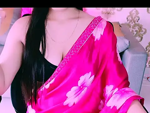 Snapshot of My_Rose chatting on 11.20.25 My Rose online show from 11.20.25