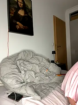 OliviaaFischer online show from 11.14.25