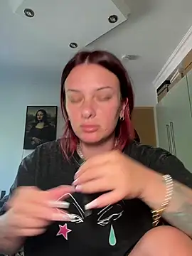 Snapshot of OliviaaFischer chatting on 07.25.26 OliviaaFischer online show from 07.25.26