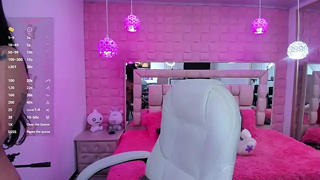  laaura  online show from 08.01.26