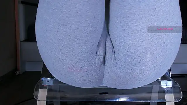 Cameltoe squirt inPants online show from 04.23.26