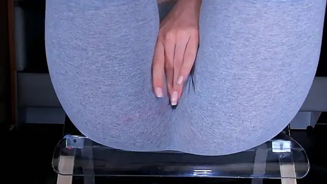 Cameltoe squirt inPants online show from 04.24.26