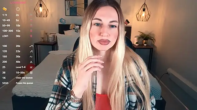 Snapshot of Lexi_terele chatting on 10.02.25 Lexi terele online show from 10.02.25