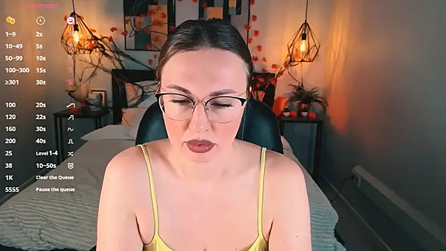 Snapshot of Lexi_terele chatting on 10.18.25 Lexi terele online show from 10.18.25