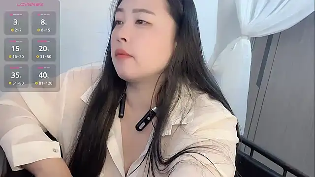 xchenchen online show from 10.15.25