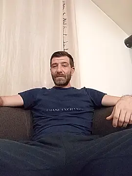 Snapshot of Alexdaniel89 chatting on 01.06.26 Alexdaniel89 online show from 01.06.26