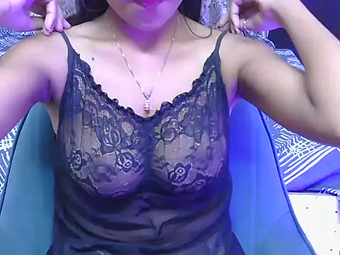 hoty-priya online show from 05.05.26
