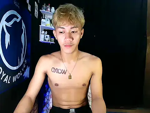 naughtyboyloy 0 online show from 11.17.25