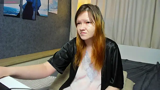 Nora lovvvv online show from 11.11.25